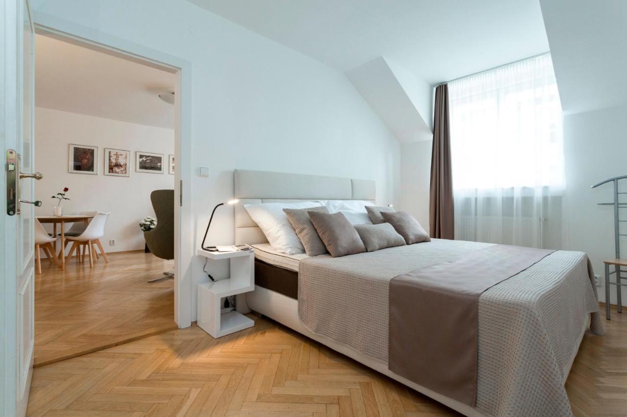 Prague Days - Modern Apartment - New Town エクステリア 写真