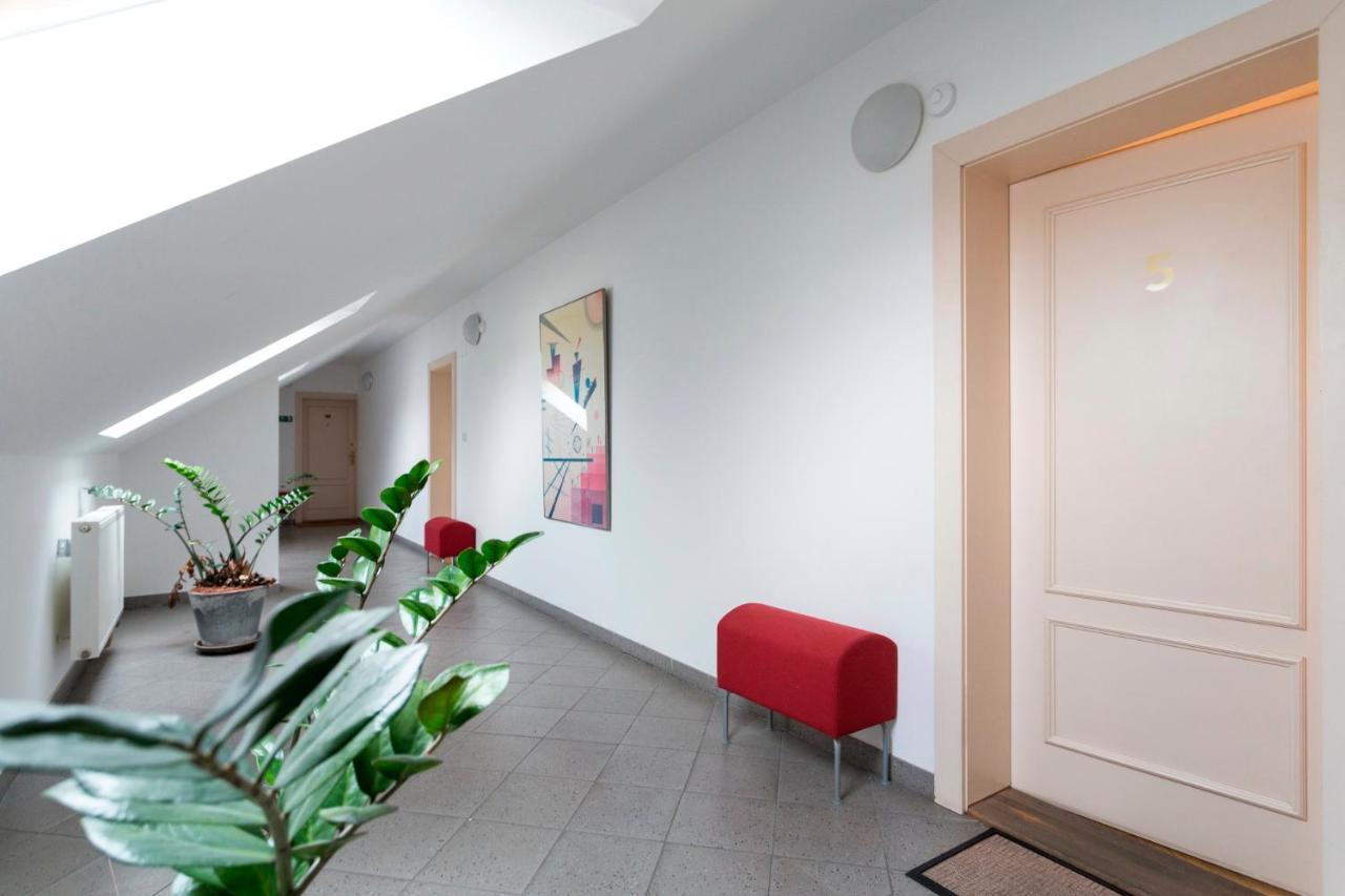 Prague Days - Modern Apartment - New Town エクステリア 写真