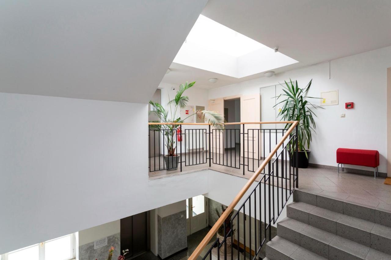 Prague Days - Modern Apartment - New Town エクステリア 写真